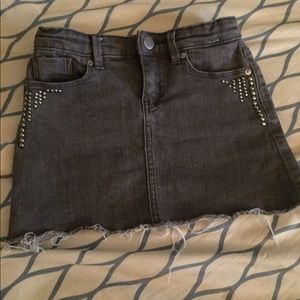 Calvin Klein’s girls denim skirt (stone grey)